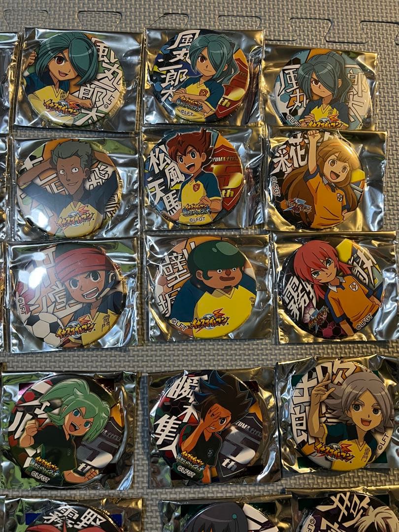 【バラ売り不可】イナズマイレブン　ドでか缶バッジ　64点セット