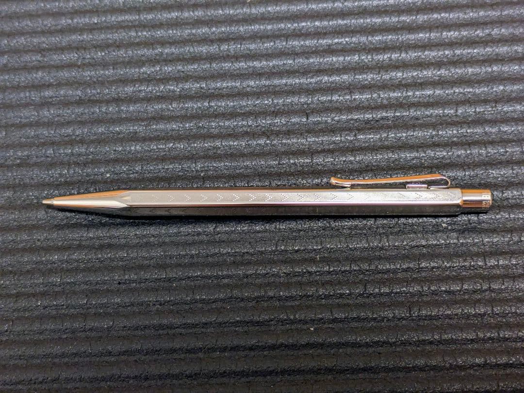 カランダッシュ　エクリドールシェブロン　0.7mm