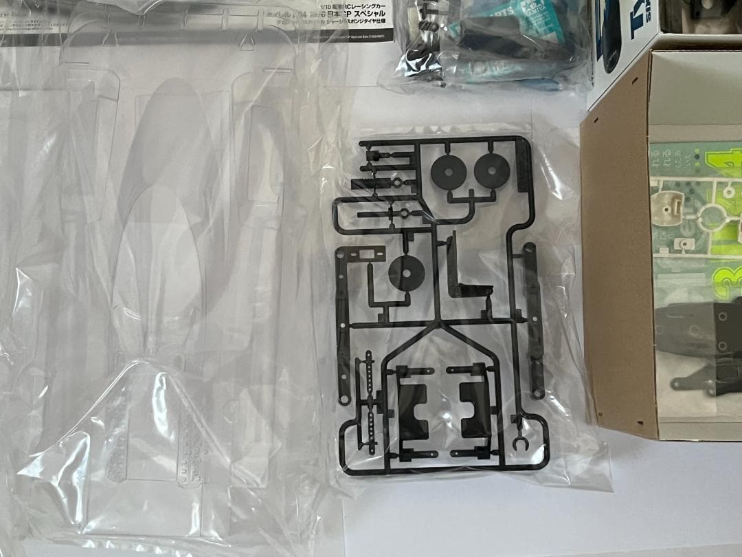 タミヤ 1/10 電動RC タイレルP34 1976 日本GPスペシャル 未組立