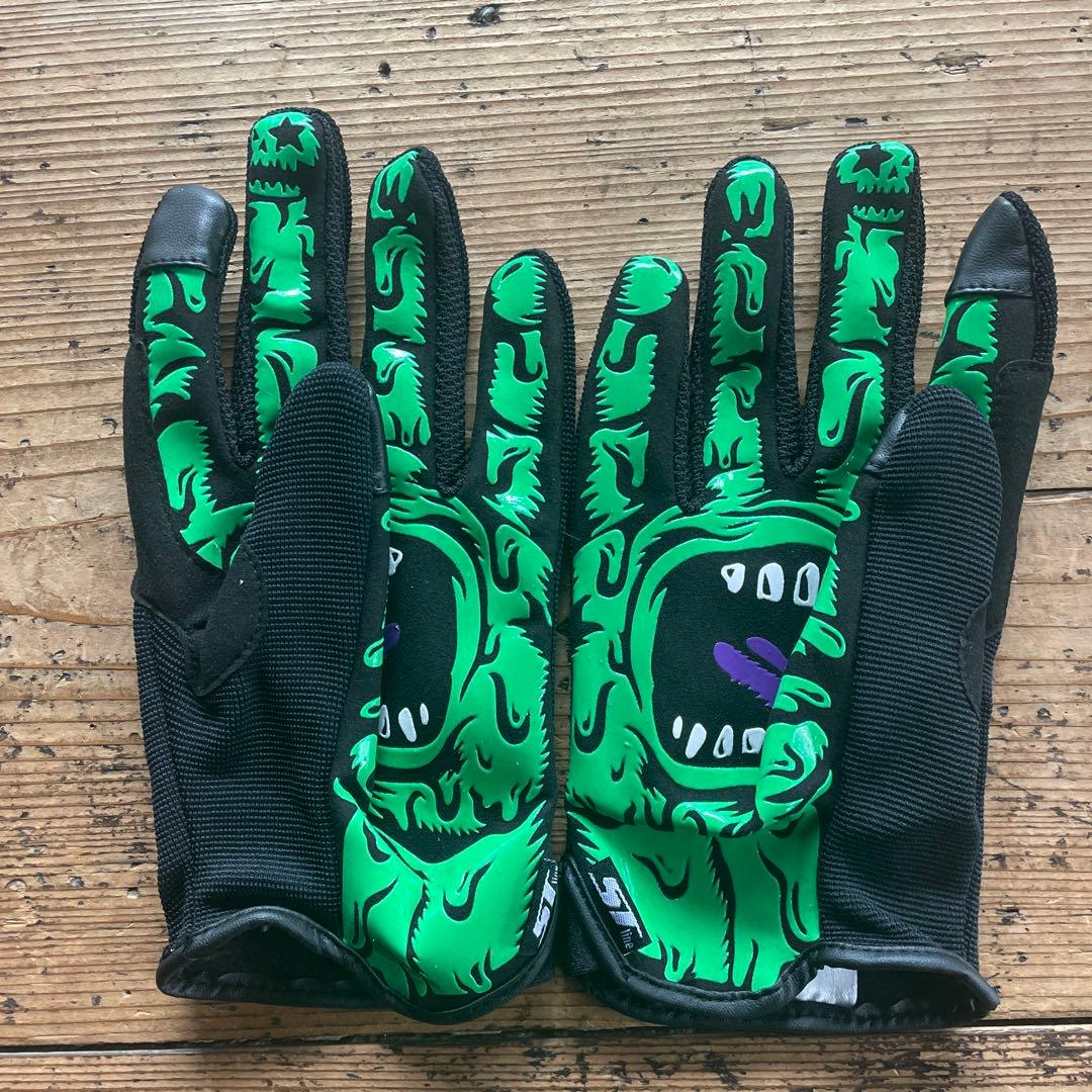 新品　サンタクルーズ x MxMxM スクリーミングハンドグローブ　黒緑