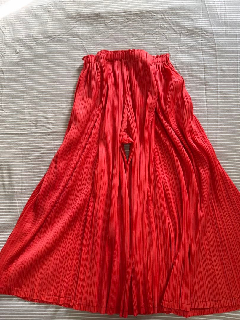 プリーツプリーズ　8分丈ガウチョパンツ　オレンジ　サイズ4