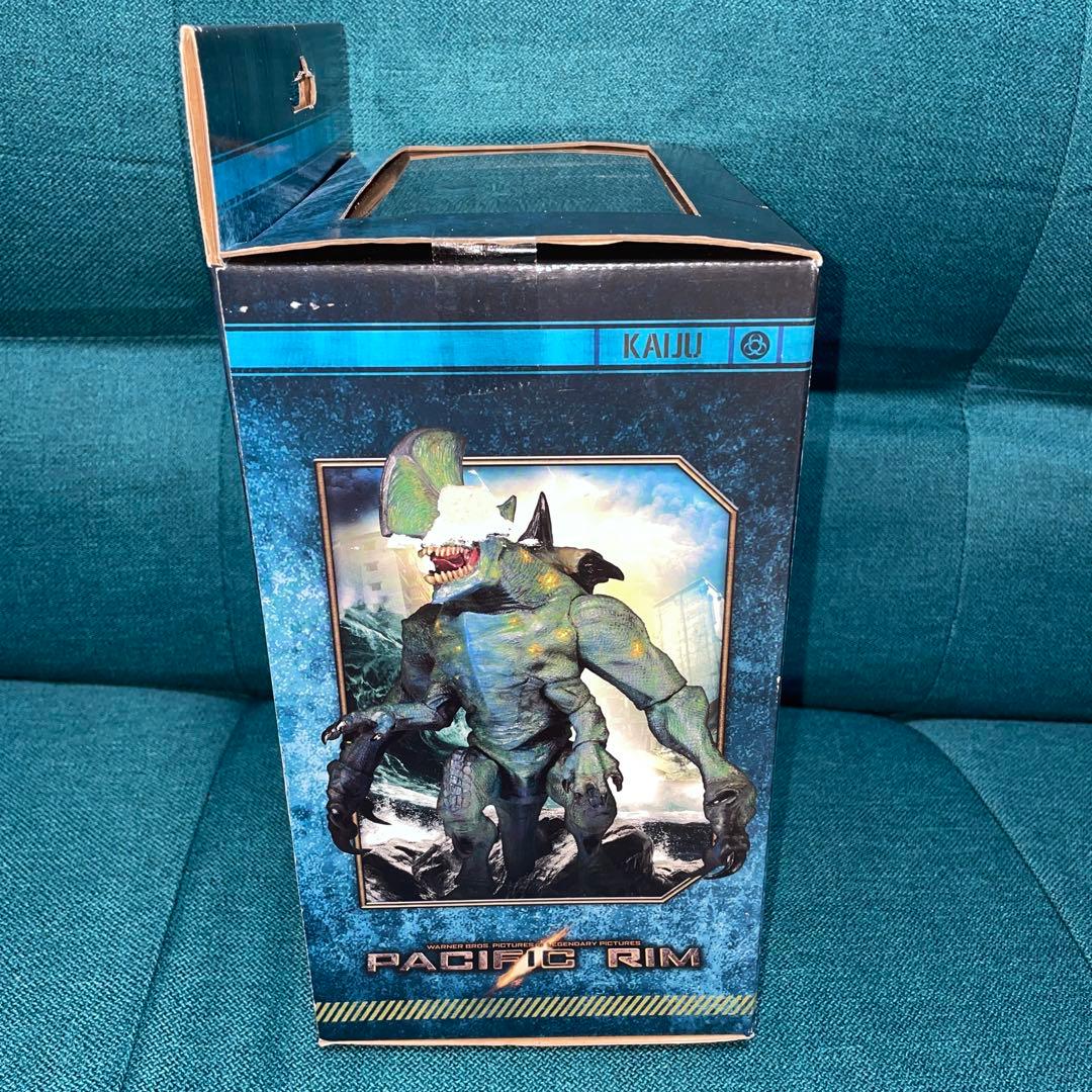 パシフィック・リム　フィギュア　KAIJU AXEHEAD NECA ネカ