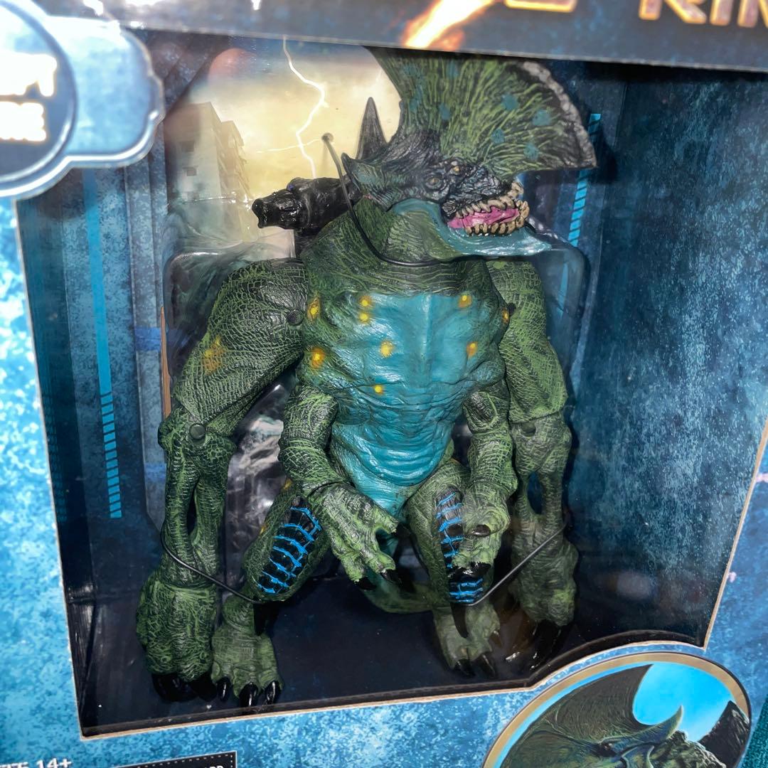パシフィック・リム　フィギュア　KAIJU AXEHEAD NECA ネカ