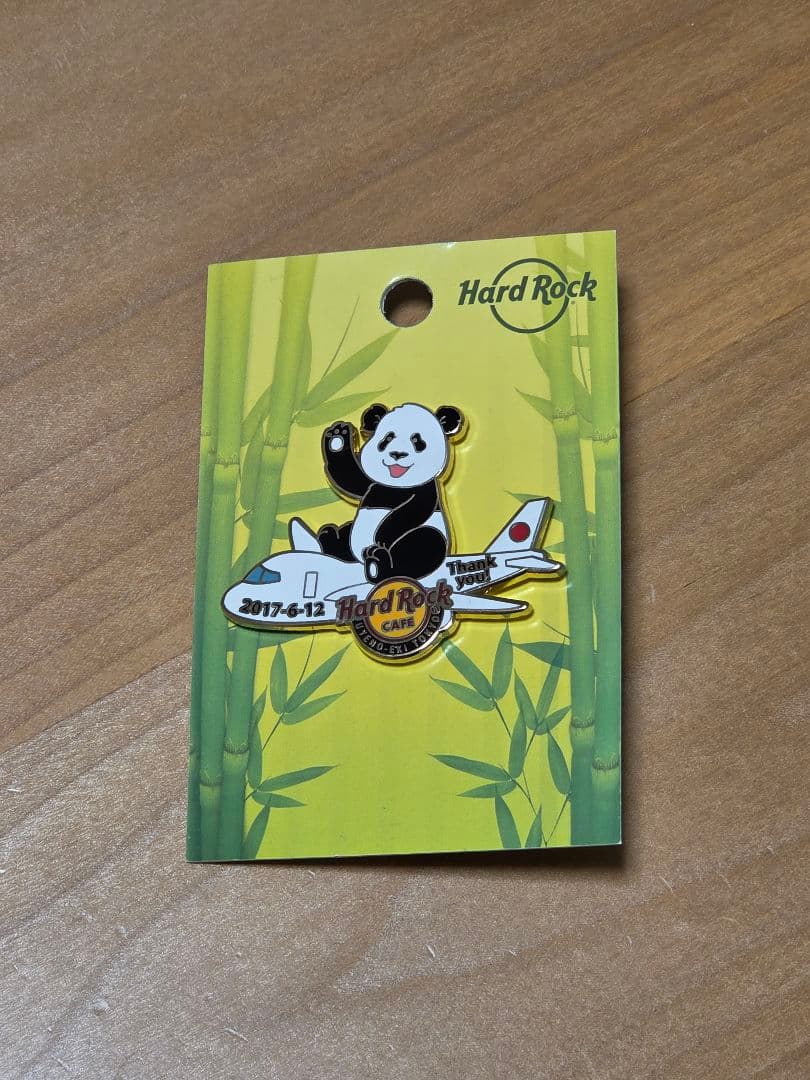 ハードロックカフェ 上野 パンダ ピンバッジ