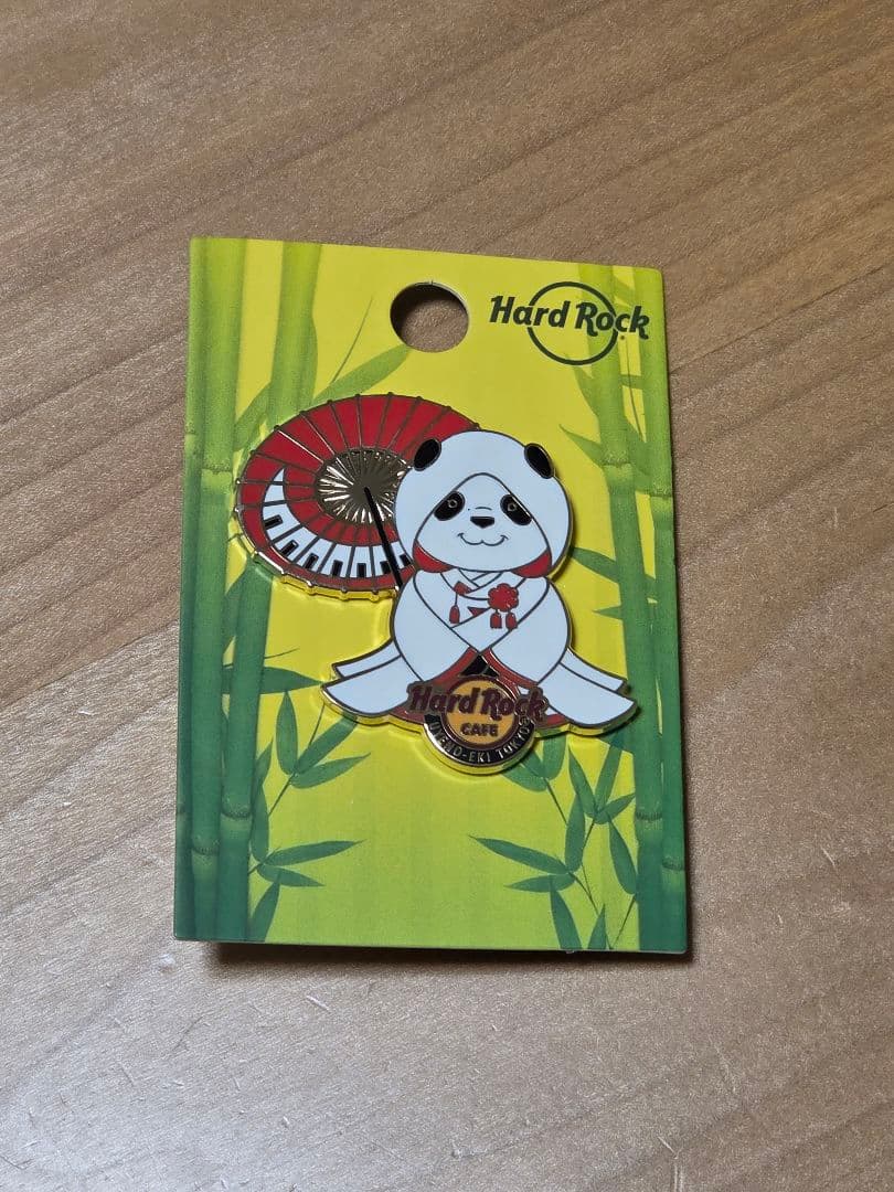 ハードロックカフェ 上野 パンダ ピンバッジ