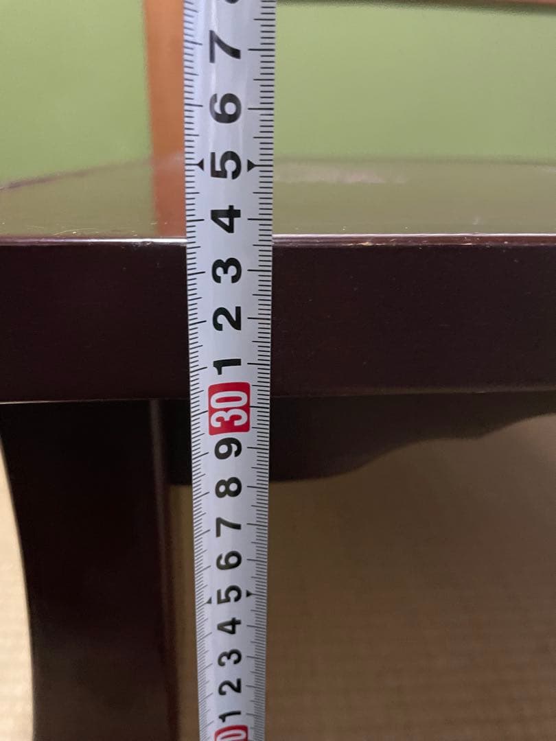 送料込み！　手彫り彫刻が美しい座卓　民芸品