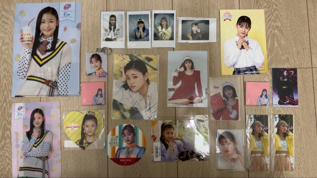 元Girls² 石井蘭 セット