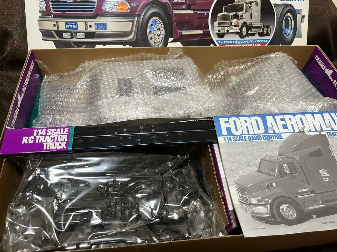 【超希少・限定キット】タミヤ　トレーラーヘッド　フォードエアロマックス