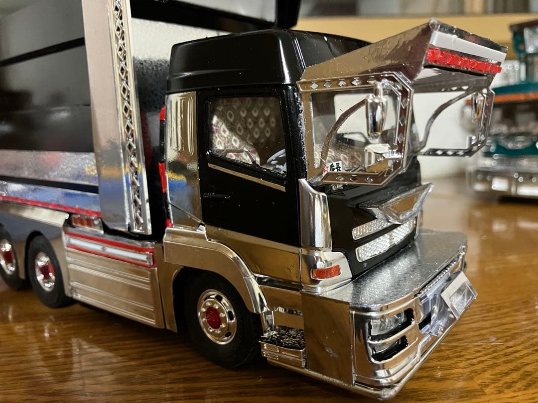デコトラダンプ、1/32スーパーグレートデカ箱ダンプ、完成品