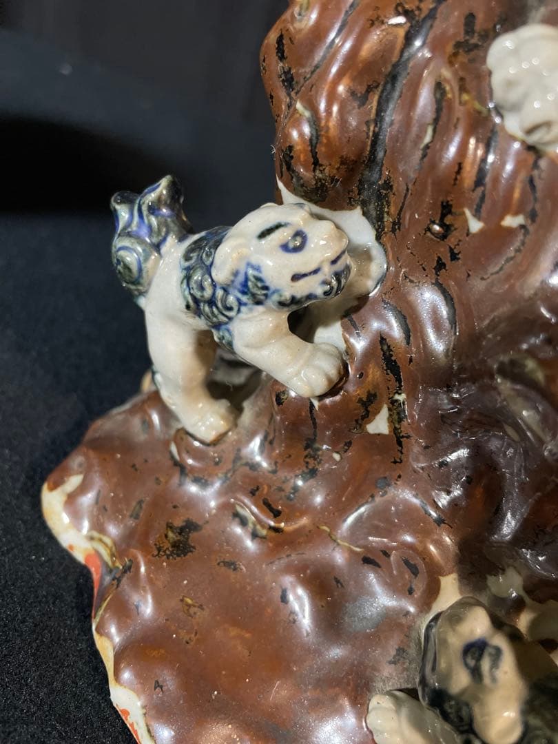 平戸焼 染付 獅子の子落とし 置物 / 陶器陶芸明治大学博物館特定コレクション