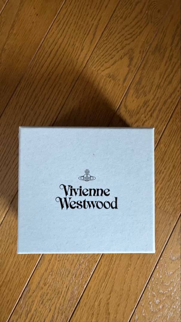 ヴィヴィアン ウエストウッド 二つ折り財布