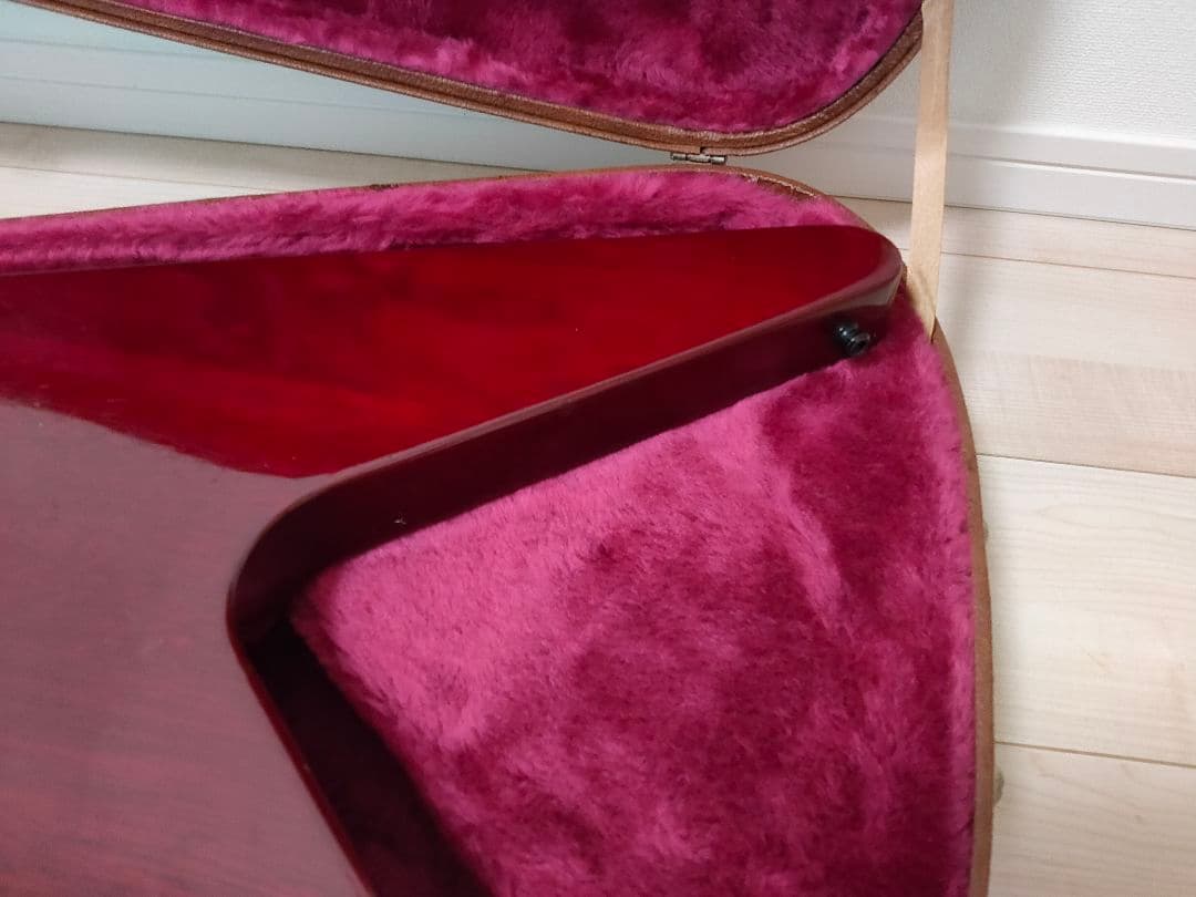 Gibson フライングV レッド ハードケース付き
