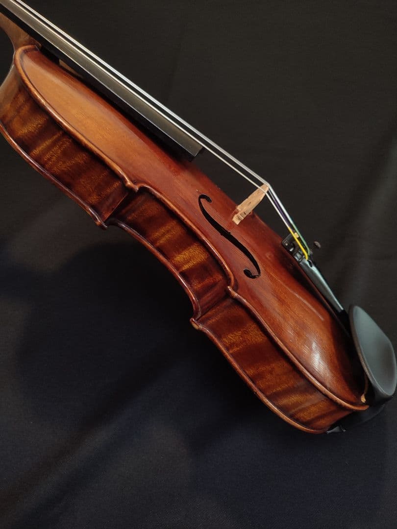 バイオリン　アンティークジャーマン１/2　弦・駒新品交換済　弓・ケース・肩当付属