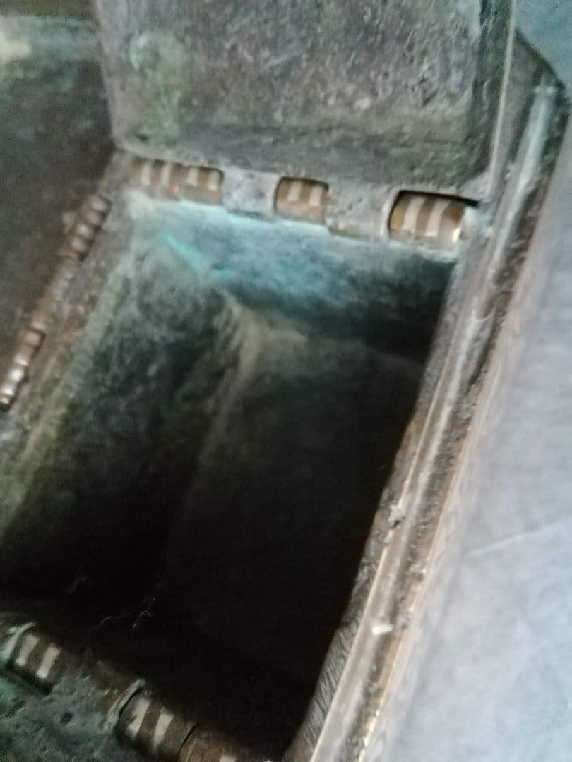 銀象嵌青銅ベタル箱、イスラム　フィリピン　ミンダナオ　アンティーク