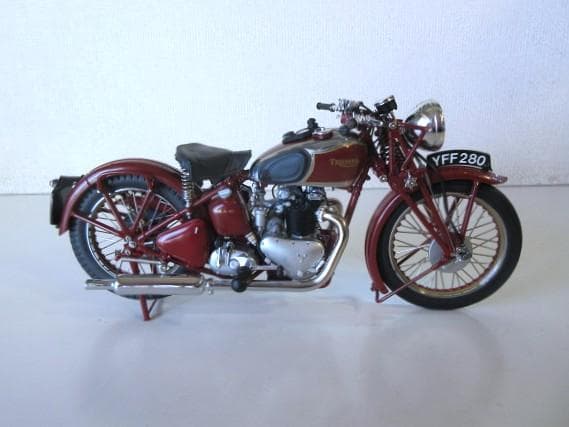 特価 MINICHAMPS (1/12) トラインフ Speed Twin