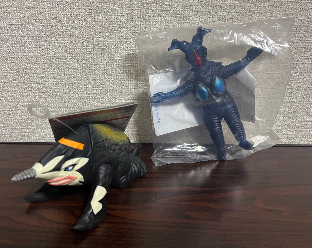 ウルトラ怪獣オーブ ホー グビラ ジャグラー 戀鬼 マガゼットン タグ付き