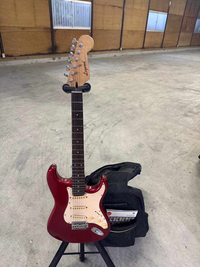 Legend エレキギター レッド ギターケース付き