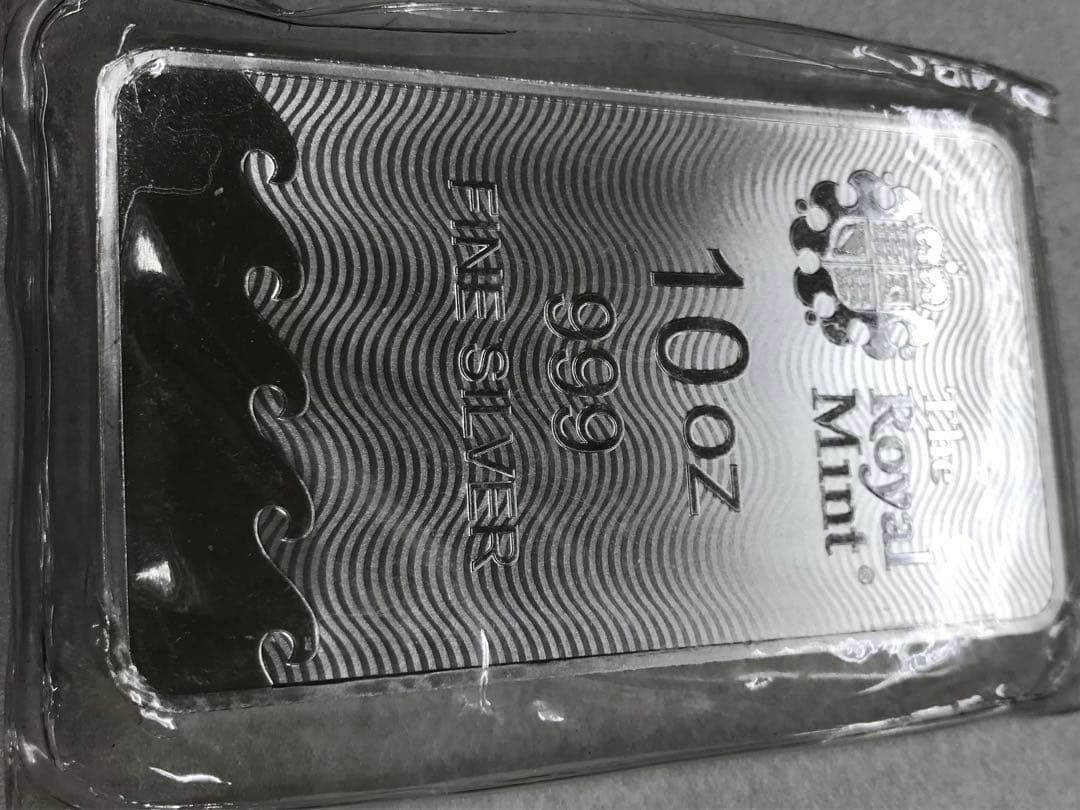 B002 10 oz ブリタニア 銀バー 999