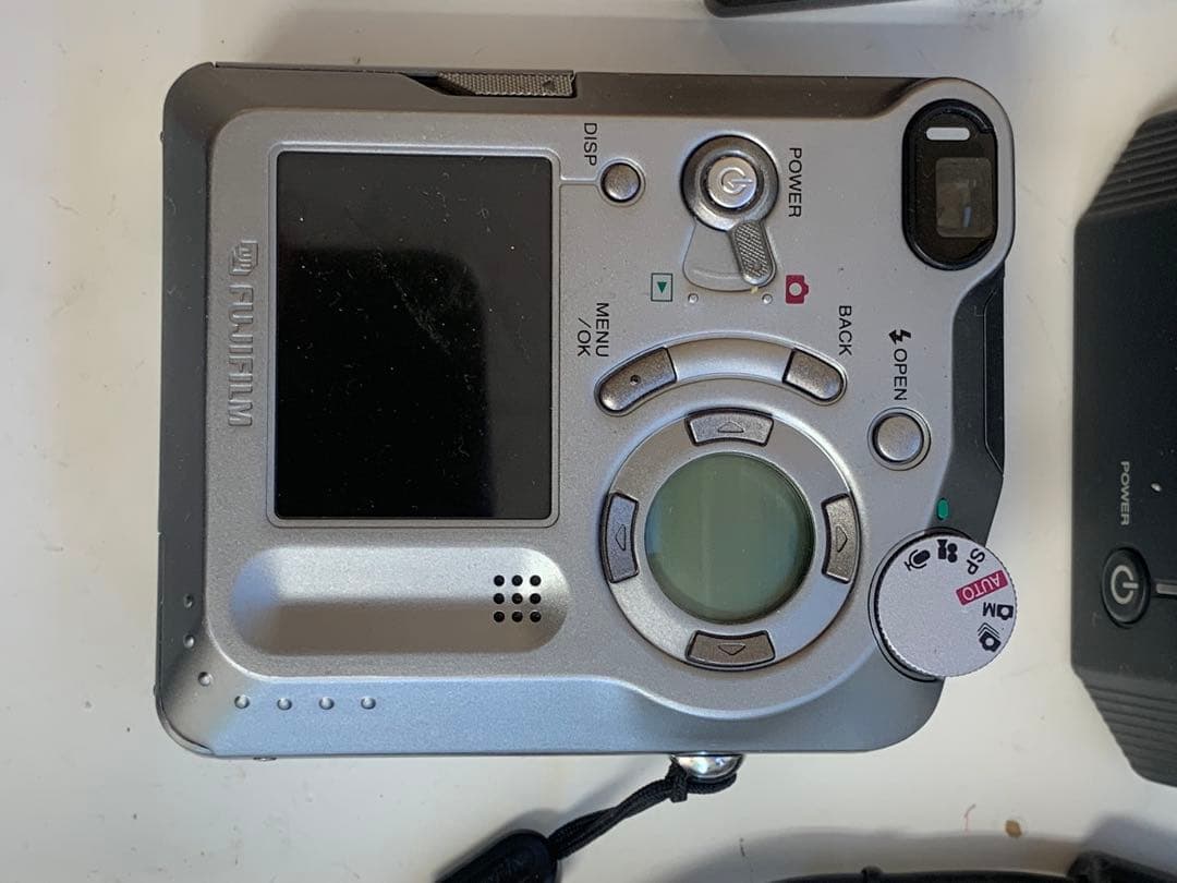 Fujifilm FinePix 4800 Z デジタルカメラ