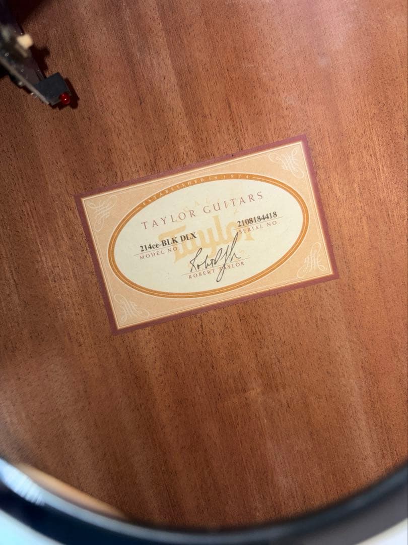 Taylor 214ce DLX BLK エレアコ アコギ ブラック