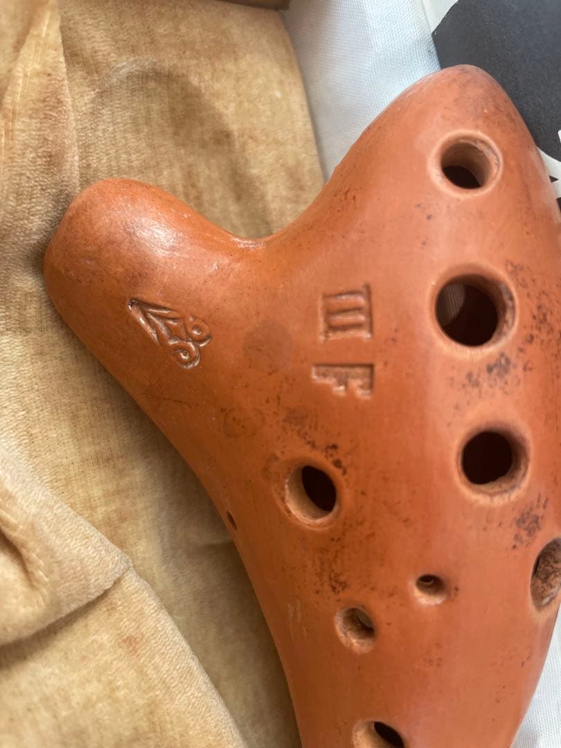 ハンドメイド オカリナ 陶器 茶色 約15cm