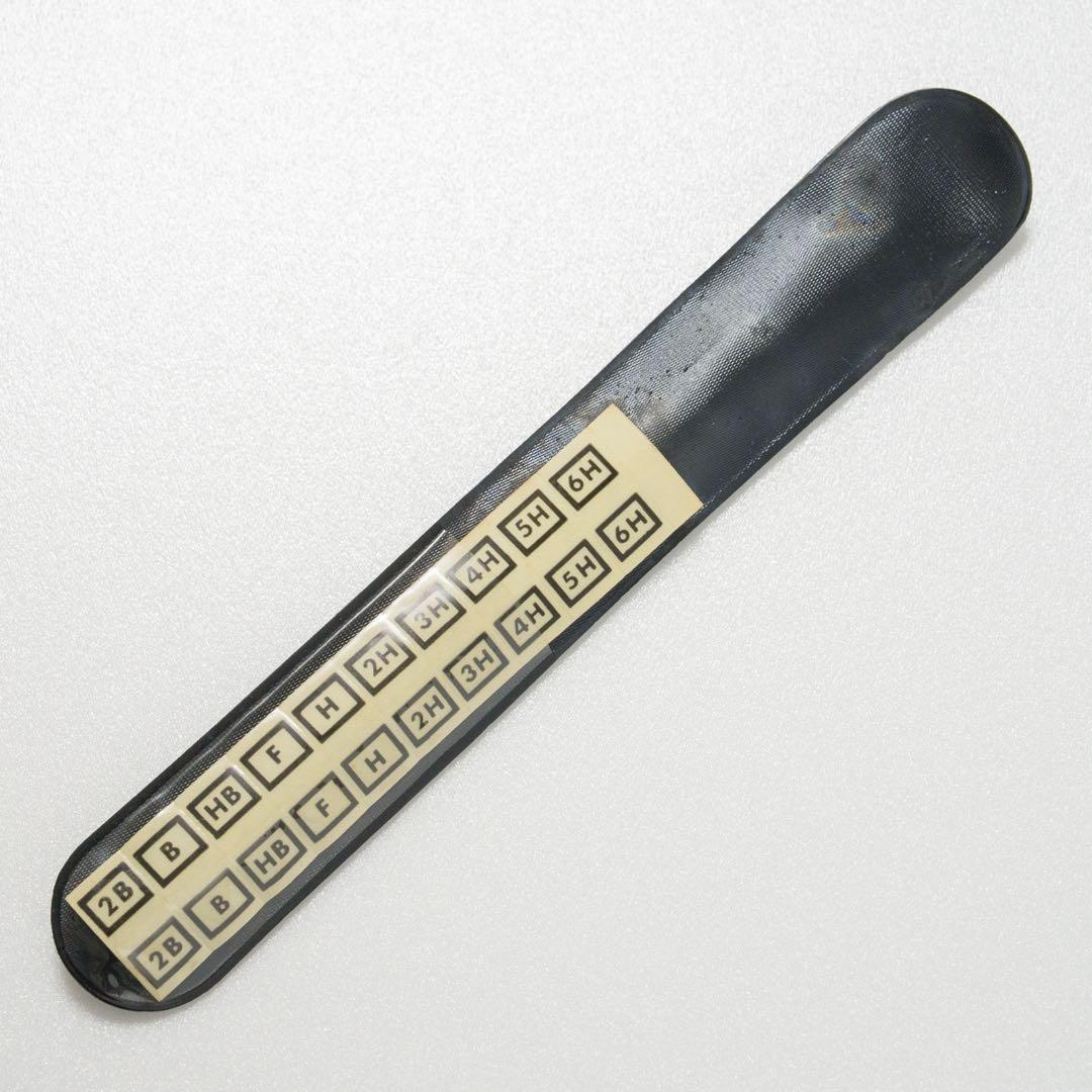 トンボ MONO 芯ホルダー