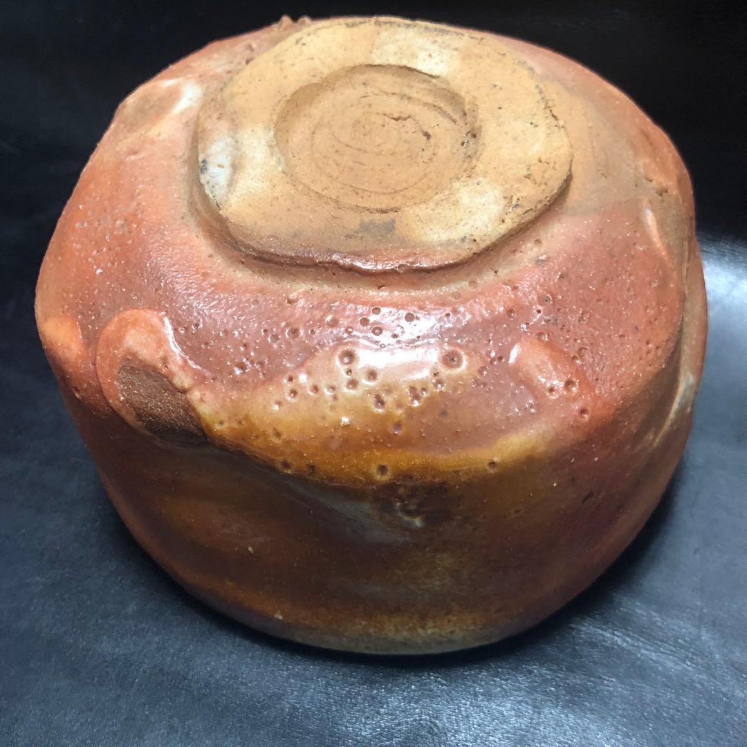 究極の美◼️蔵から複雑に隆起したかなり雰囲気の良い抹茶茶碗が出て来ました。古美術