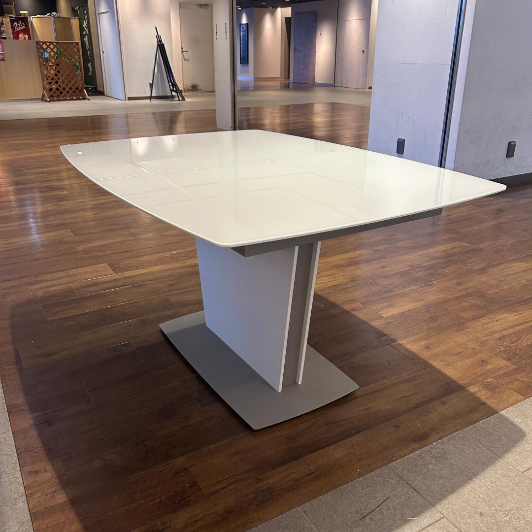 本日限り極美品♥Boconcept 　ミラノ　伸長式　ダイニングテーブル