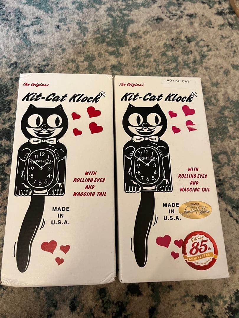 キットキャット　Kit-Cat Klock 2個セット（ブラック　ホワイト）