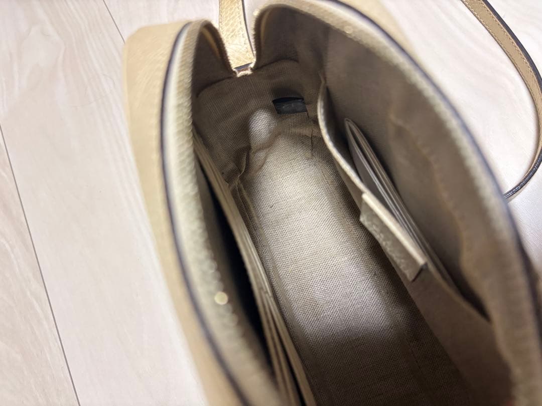 Gucci GGキャンバス ショルダーバッグ