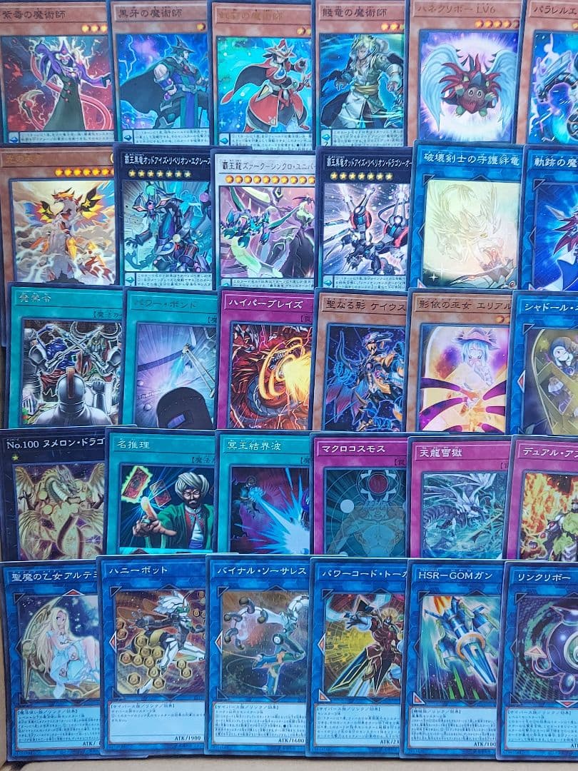 遊戯王　まとめ売り　11100枚　SR以上約2000枚