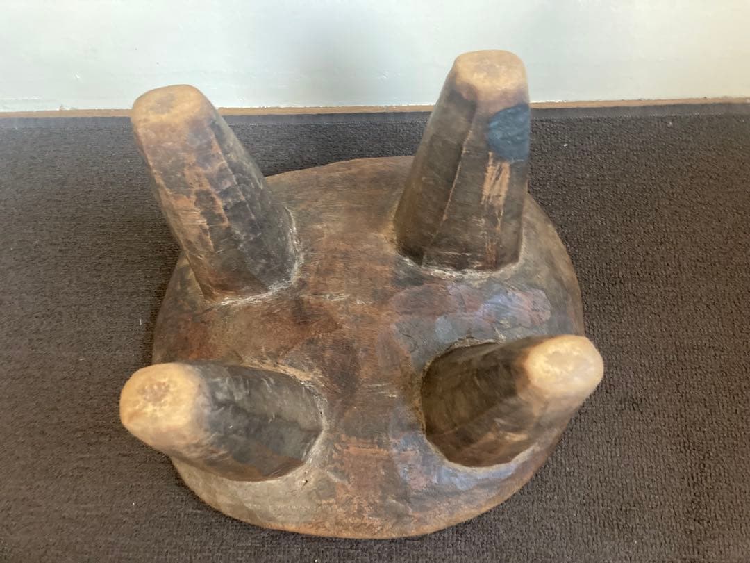 アフリカ家具　セヌフォ族スツール　コートジボワール　セヌフォスツール