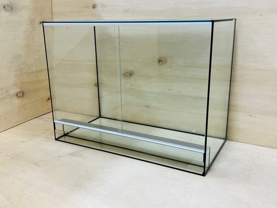 パルダリウム・テラリウム水槽Ｗ600×Ｄ300×Ｈ450