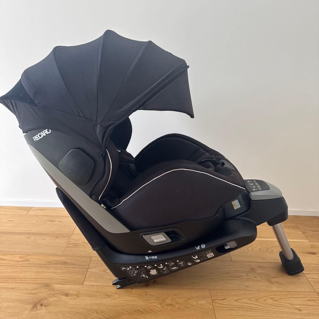 RECARO ZERO 1 ブラック チャイルドシート