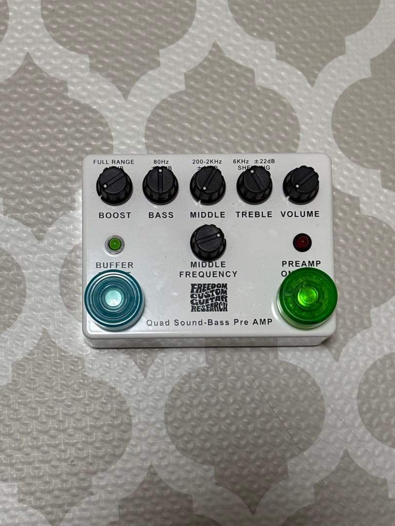 freedom ベース　プリアンプ　エフェクター
