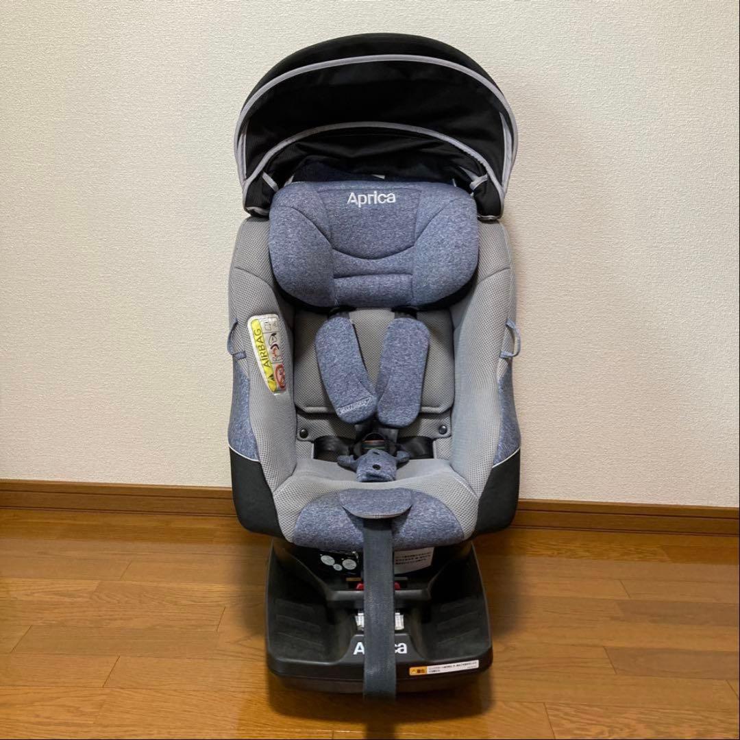チャイルドシート　アップリカ　Aprica クルリラ　回転式