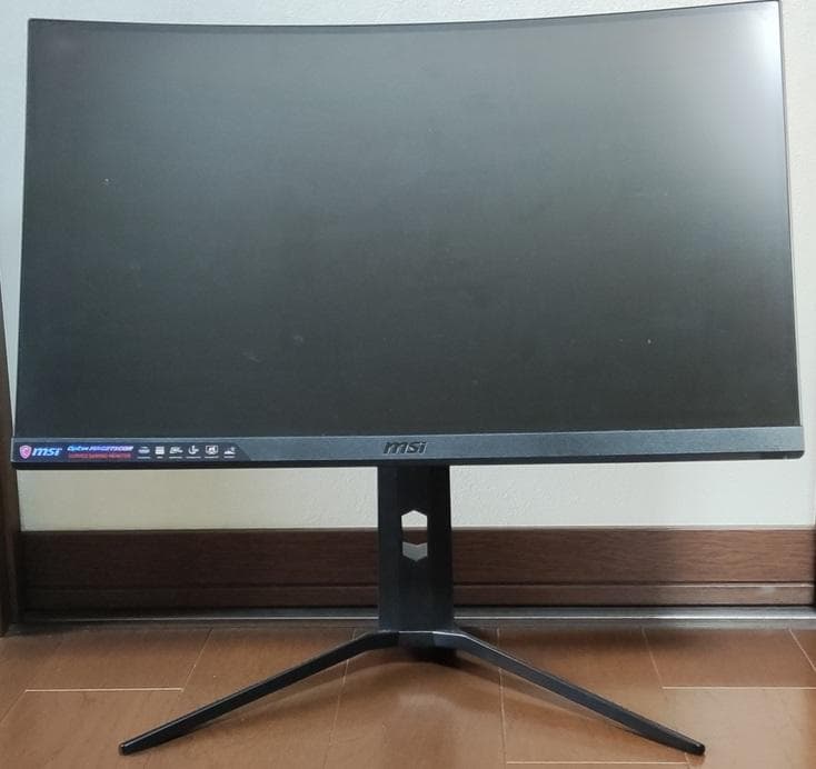 MSI 27インチ湾曲型ゲーミングディスプレイOptix MAG271CQR