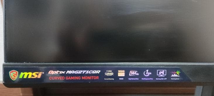 MSI 27インチ湾曲型ゲーミングディスプレイOptix MAG271CQR