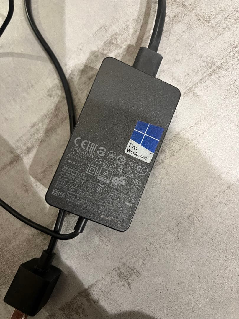 Microsoft Surface Pro4 純正キーボード＆AC付 初期化済