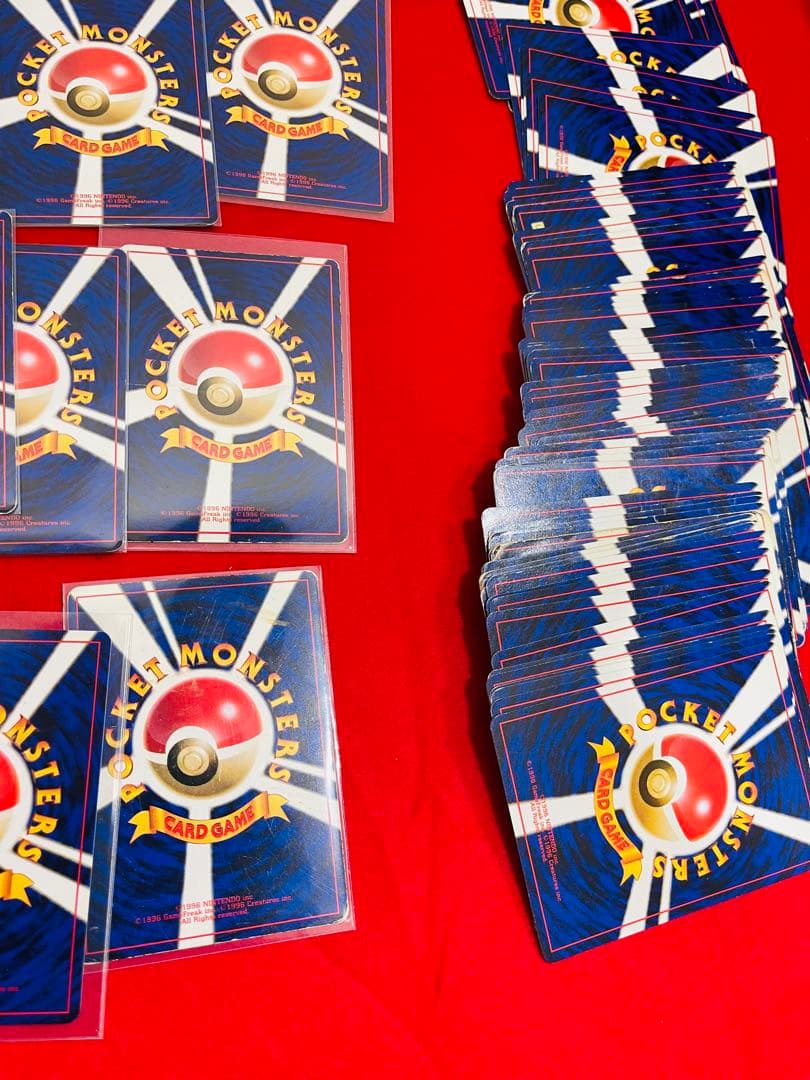 ポケモンカード　旧裏　まとめ売り　ピカチュウ　コイキング　キラ　他　100枚以上