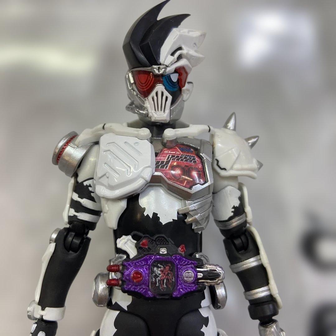 美品 S.H.Figuarts仮面ライダーゲンム ゾンビゲーマー レベルX