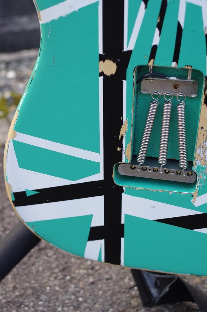 エレキギター　オリジナル　EVH風　材料費19万