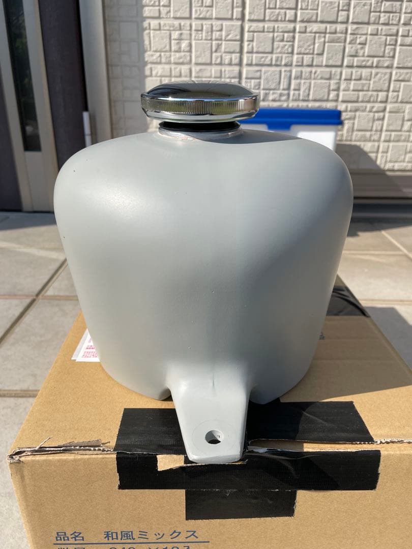 250TR ハイマウント　スポーツスター　タンク　ガレージT&F エストレヤ