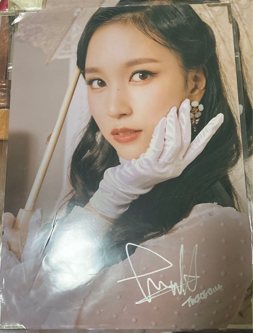 TWICE ミナ　MINA 直筆　サイン入りポスター写真