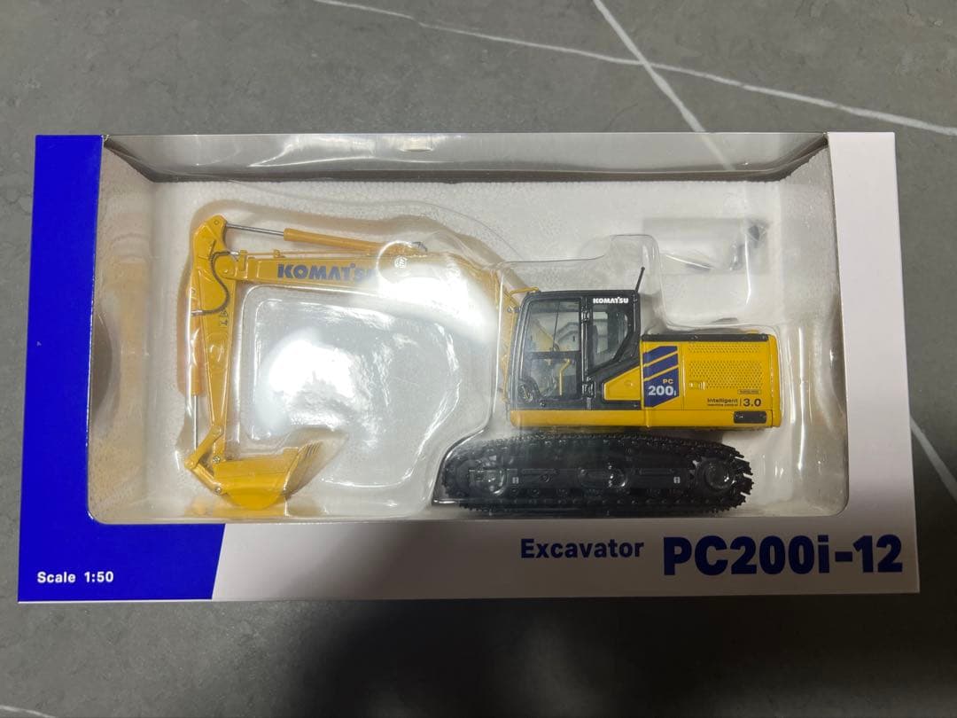 1000台限定　Komatsu PC200i-12 限定版 ミニカー 1/50