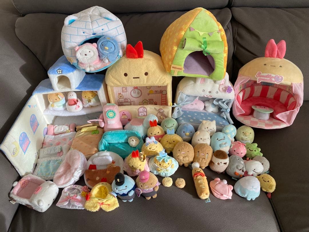 すみっこぐらし 手のりぬいぐるみ、ドールハウス まとめ売り