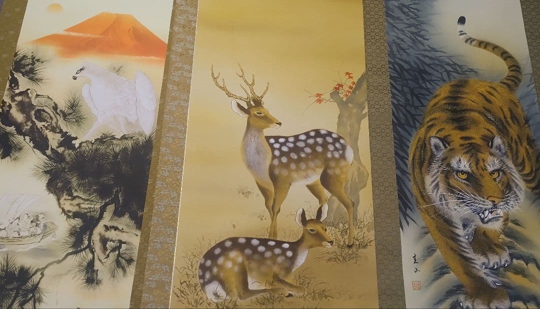 ご希望額まで値下げ～@赤富士鷹・紅葉鹿・猛虎 鳥獣画の複製掛軸3本セット