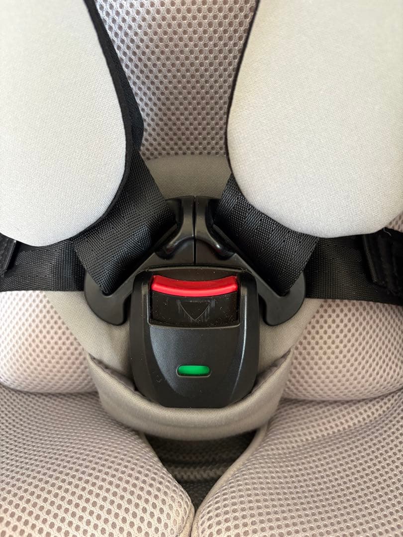 Combi 回転式チャイルドシート グレー JP-590