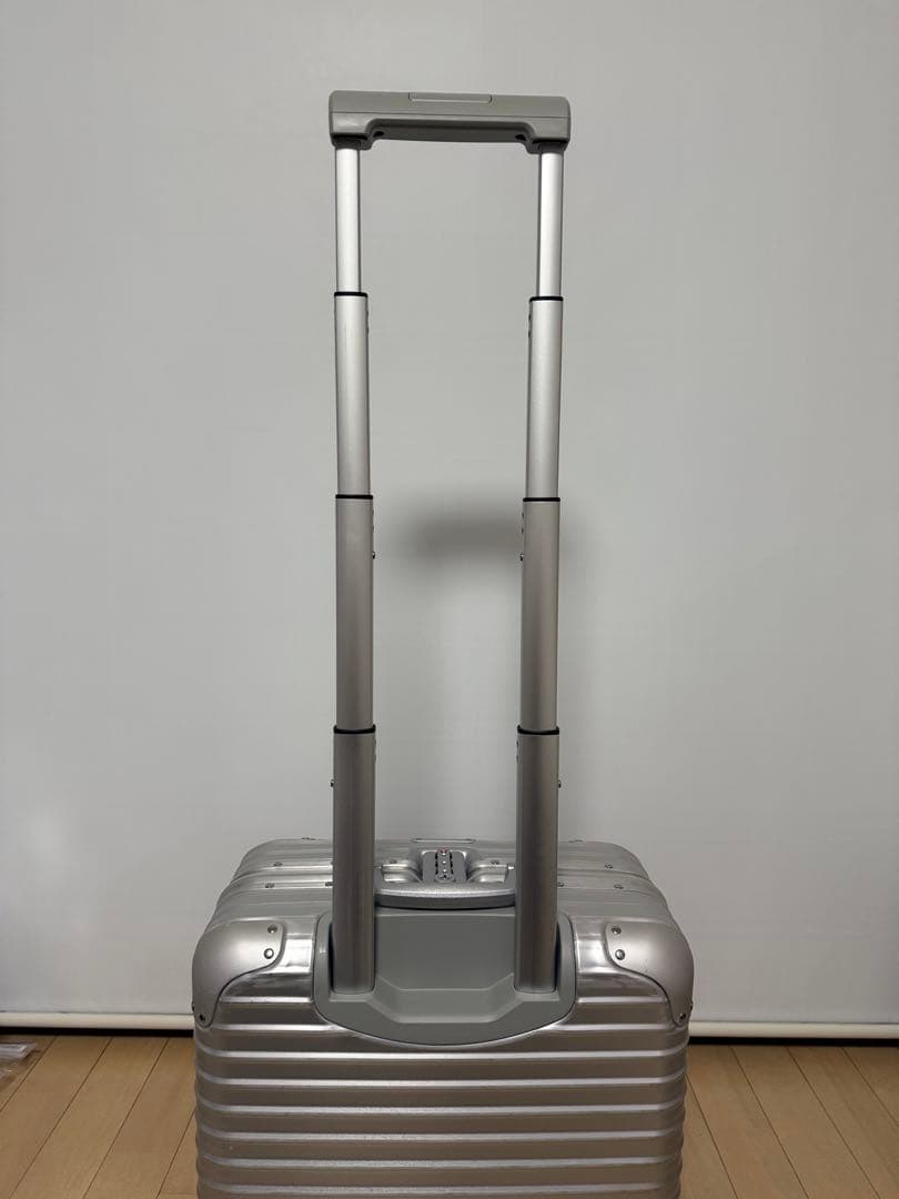 生涯保証 美品 RIMOWA original コンパクト 29L 4輪