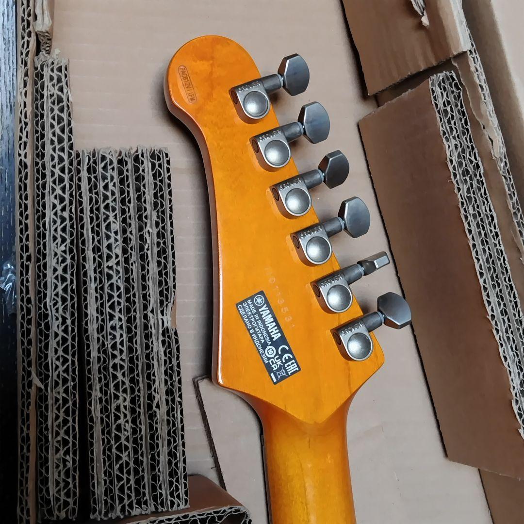 YAMAHA PACIFICA PAC612VⅡFM IDB